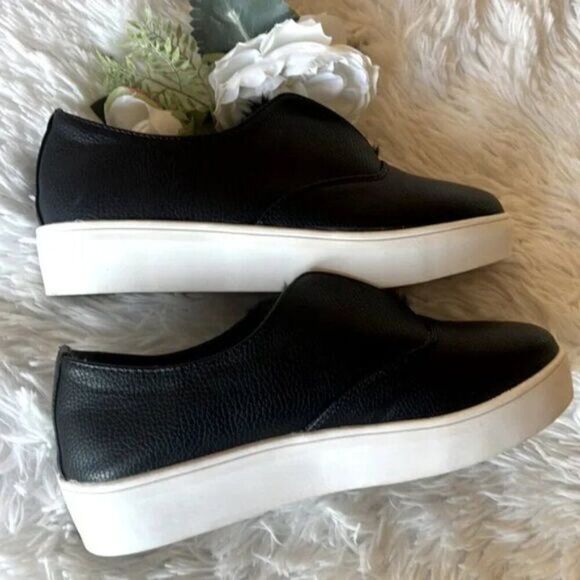 Catherine Malandrino Fur Tongue Black Platform Sneakers - Picture 2 of 12